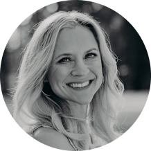 Customer review 1 Review: Shakira J